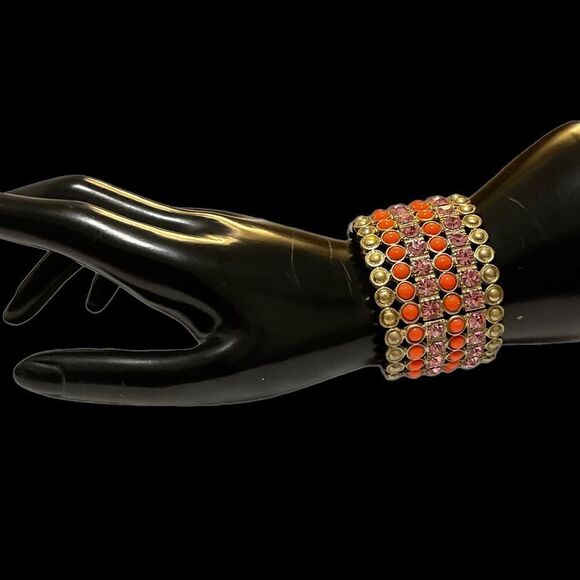 Beautiful Bold Bracelet - Picture 2 of 5
